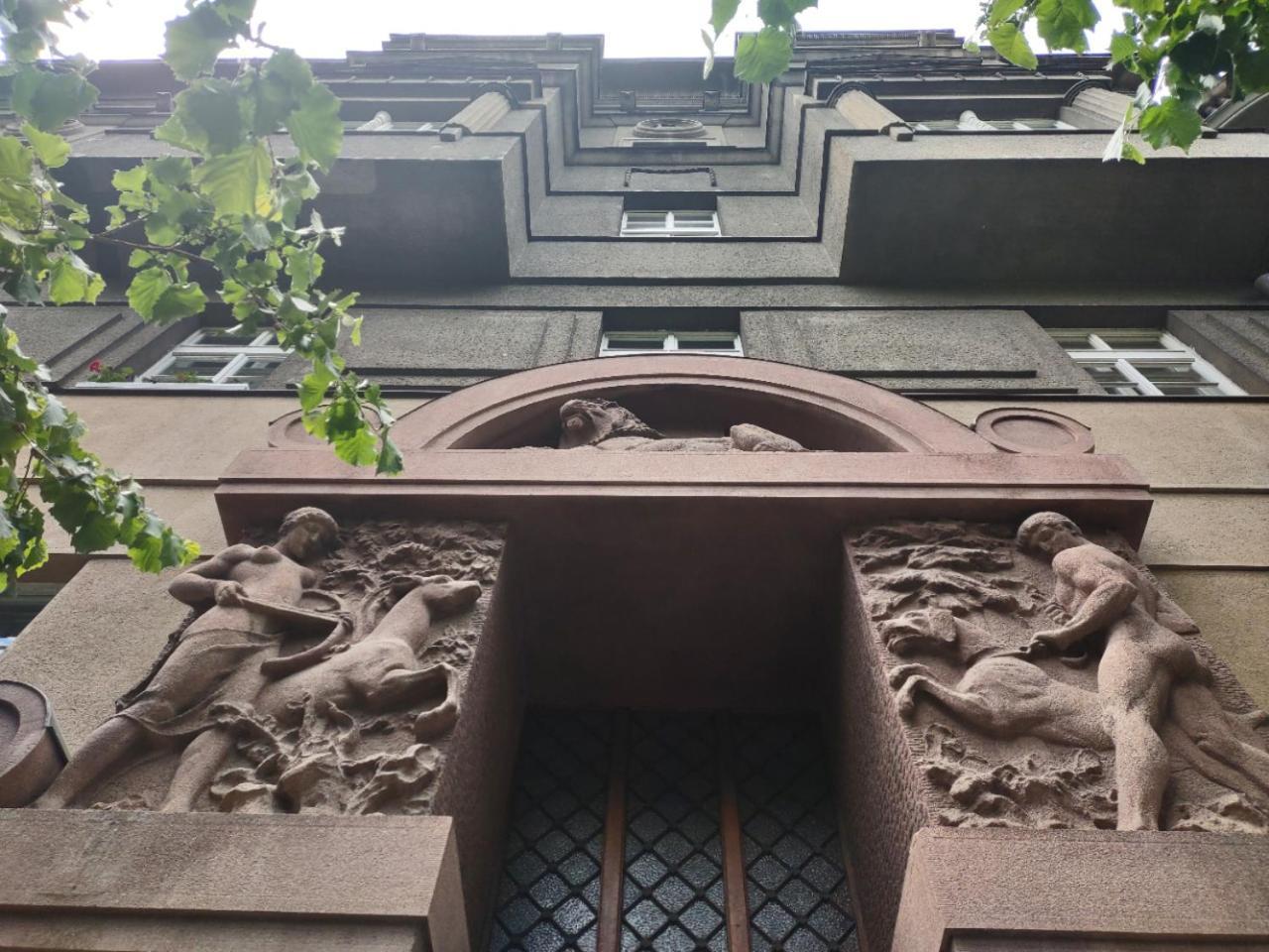 Spacious In 3 Bedrooms, 6 People * Prague